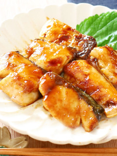 ご飯が進む♪ぶりのはちみつ生姜照り焼き-レシピのメイン写真