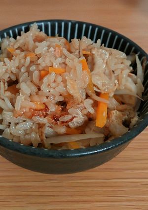【3合】カマダのだし醤油で炊き込みご飯-レシピのメイン写真
