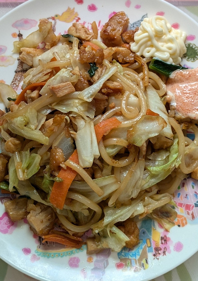 唐揚げのかさ増し焼きうどん明太子添え。-レシピのメイン写真