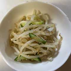รูปของ もやしときゅうりの和え物