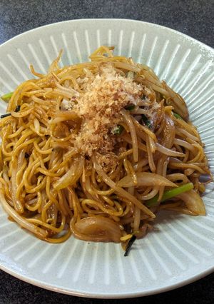 背徳感あり!コク旨バター焼きそば-レシピのメイン写真