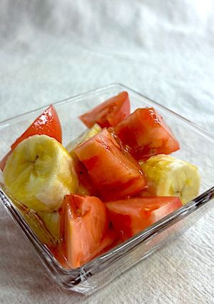 合うの⁉️バナナとトマトのわさび醤油サラダ-レシピのメイン写真
