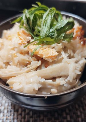 鮭とキノコの炊き込みご飯-レシピのメイン写真