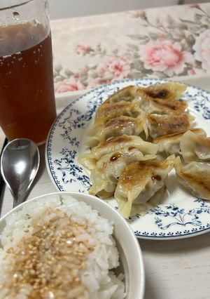 黒コショウ入り焼きギョーザ-レシピのメイン写真