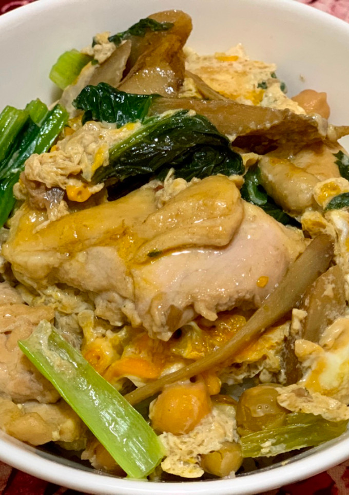 鶏ももと残り野菜の卵とじ丼-レシピのメイン写真