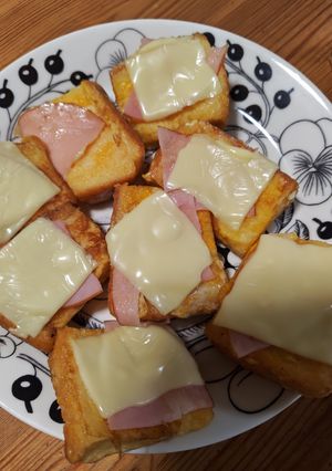 お手軽朝食に〜ひとくちクロックムッシュ-レシピのメイン写真