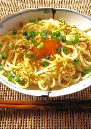 カップヌードルカレー釜玉そば-レシピのメイン写真