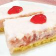 ストロベリーレアチーズケーキ