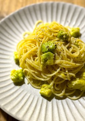 mシンプル☆アボカドチーズパスタ-レシピのメイン写真