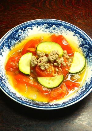 ひき肉と夏野菜のスープ簡単ワン鍋-レシピのメイン写真