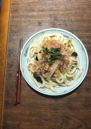 鶏そぼろと根菜の鶏出汁ピリ辛焼きうどん-レシピのメイン写真