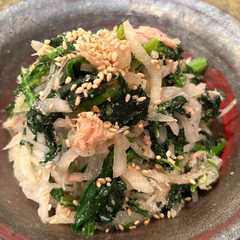 รูปของ 大根とほうれん草のツナ和え