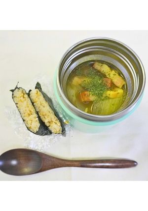 新玉ねぎカレースープとチーズおにぎり-レシピのメイン写真