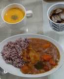 生トマトで作る無水ベジタブルカレー