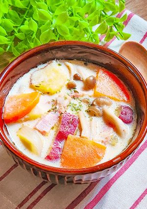 ほっこり♡さつまいもの豆乳みそスープ-レシピのメイン写真