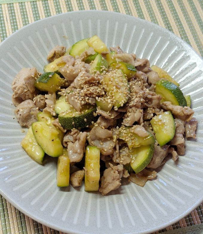 時短で旨!ズッキーニと豚肉マヨポン酢炒め-レシピのメイン写真