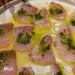 รูปของ カルパッチョはサルサヴェルデ