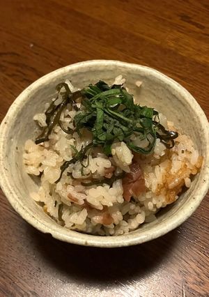 梅と塩昆布の炊き込みご飯-レシピのメイン写真