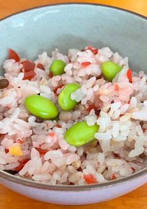 弁当♡枝豆とカリカリ梅のサッパリ混ぜご飯-レシピのメイン写真