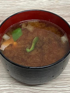 ピーマンと玉ねぎのみそ汁-レシピのメイン写真