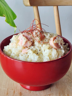 簡単節約♪魚肉ソーセージの炊き込みご飯-レシピのメイン写真