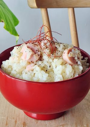 簡単節約♪魚肉ソーセージの炊き込みご飯-レシピのメイン写真
