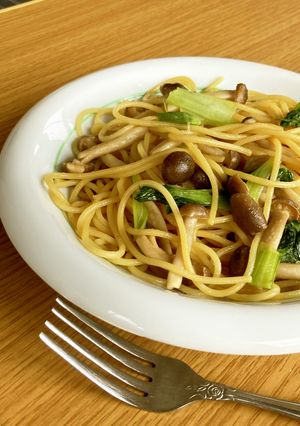 小松菜&しめじバター醤油パスタ-レシピのメイン写真