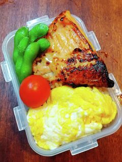 お弁当 鮭の西京焼き 玉子焼き-レシピのメイン写真