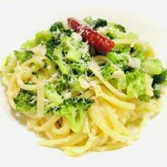 รูปของ ブロッコリーとアンチョビのパスタ☆