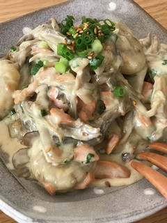 ごまニョッキ舞茸と鮭の味噌クリームソース-レシピのメイン写真