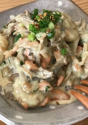 ごまニョッキ舞茸と鮭の味噌クリームソース-レシピのメイン写真
