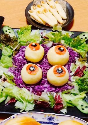 ハッピーハロウィン♪目玉サラダ-レシピのメイン写真