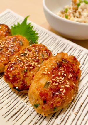 ざくざく蓮根入り梅つくね-レシピのメイン写真