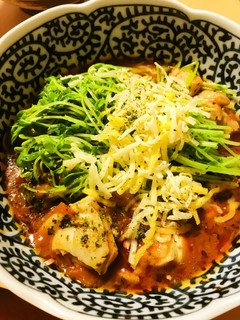 鶏肉&豆苗のトマト缶サッと煮込みの一品-レシピのメイン写真