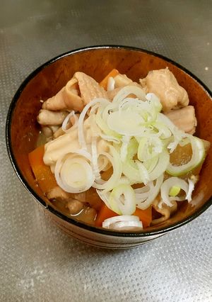出汁香るギトギトで具沢山な白モツの煮込み-レシピのメイン写真