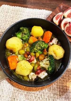 簡単ヘルシー！野菜とタコのアヒージョ-レシピのメイン写真