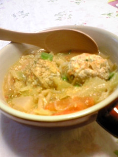 ★ふわふわ肉団子のトマトごま味噌スープ★-レシピのメイン写真