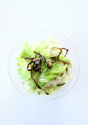 簡単な一品【キャベツの塩昆布茶和え】-レシピのメイン写真