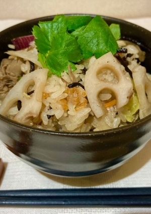 旬のれんこんと秋の根菜五目ごはん☆-レシピのメイン写真