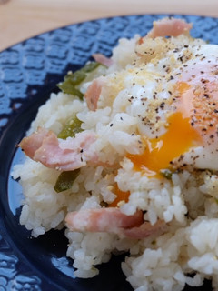 丸ごとピーマンの洋風チーズ炊き込みご飯-レシピのメイン写真