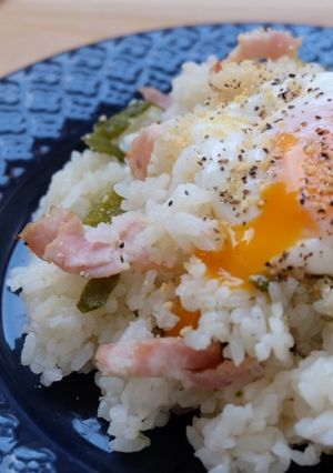 丸ごとピーマンの洋風チーズ炊き込みご飯-レシピのメイン写真