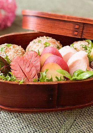 60℃,63℃ 塩麹で柔らか鶏ハム弁当-レシピのメイン写真