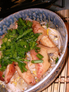 ネギたっぷり♡ネギ塩トントロ丼-レシピのメイン写真