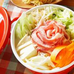 รูปของ コク旨！豚肉のとんこつ鍋風
