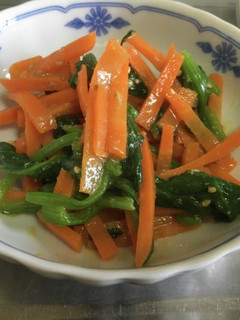 ほうれん草と人参の胡麻味噌和え-レシピのメイン写真
