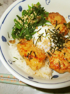 ヘルシー鶏つくね丼‼美味しい自慢の丼に。-レシピのメイン写真
