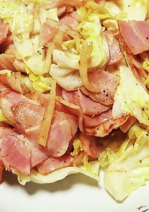 キャベツと生姜のベーコン炒め-レシピのメイン写真