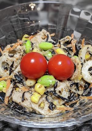 レンコンとひじきのごまドレサラダ-レシピのメイン写真