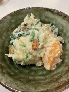 柿と法蓮草の白和え 香ばしい胡桃入り-レシピのメイン写真