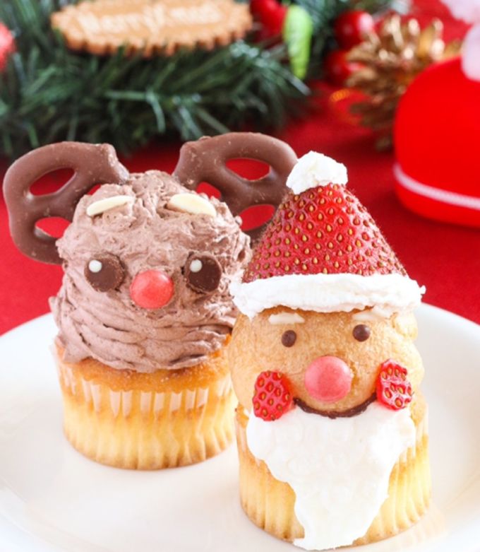 クリスマス☆トナカイ.サンタのカップケーキ クリスマス♡サンタとトナカイカップケーキ by ♪♪maron